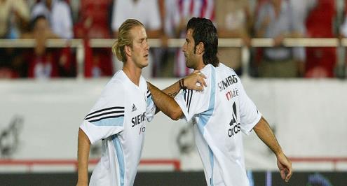 بالفيديو .. الذهب لا يصدأ .. بيكهام وفيجو يعودان للزمن الجميل بهدف رائع